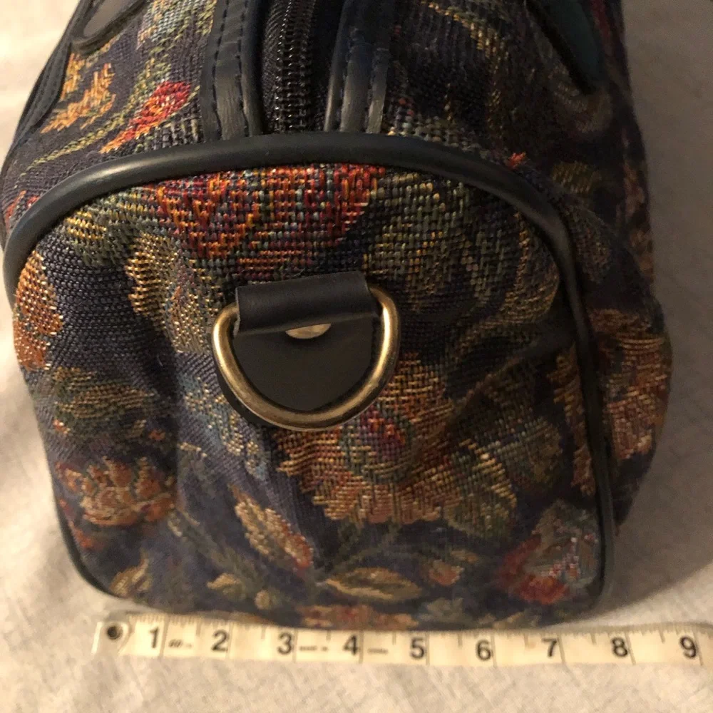 Vintage JC Pennys JAGUAR Carry-on Floral Tote Bag - navy blue